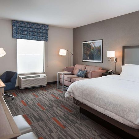 Hampton Inn And Suites At Wisconsin Dells Lake Delton Εξωτερικό φωτογραφία