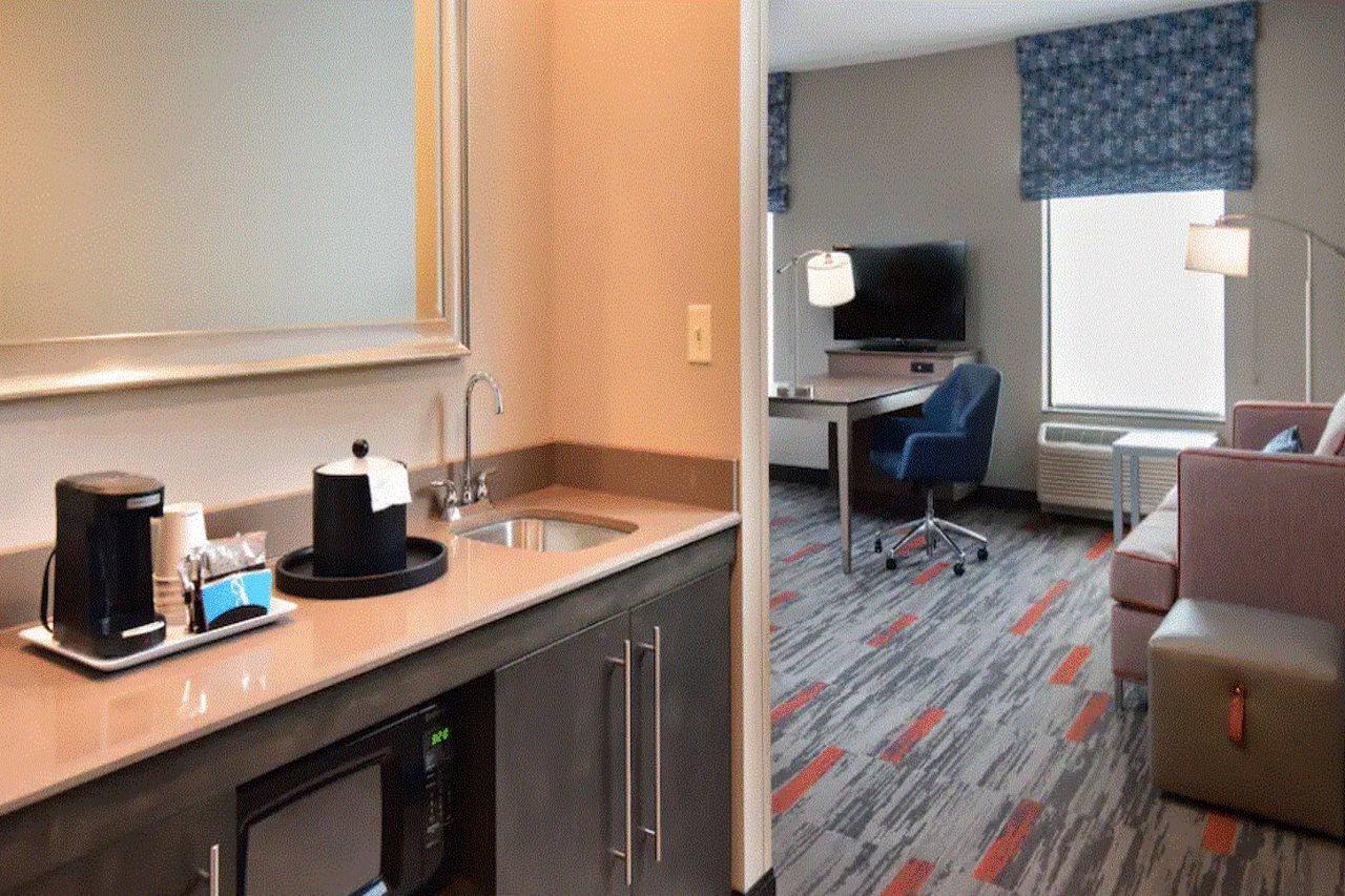 Hampton Inn And Suites At Wisconsin Dells Lake Delton Εξωτερικό φωτογραφία