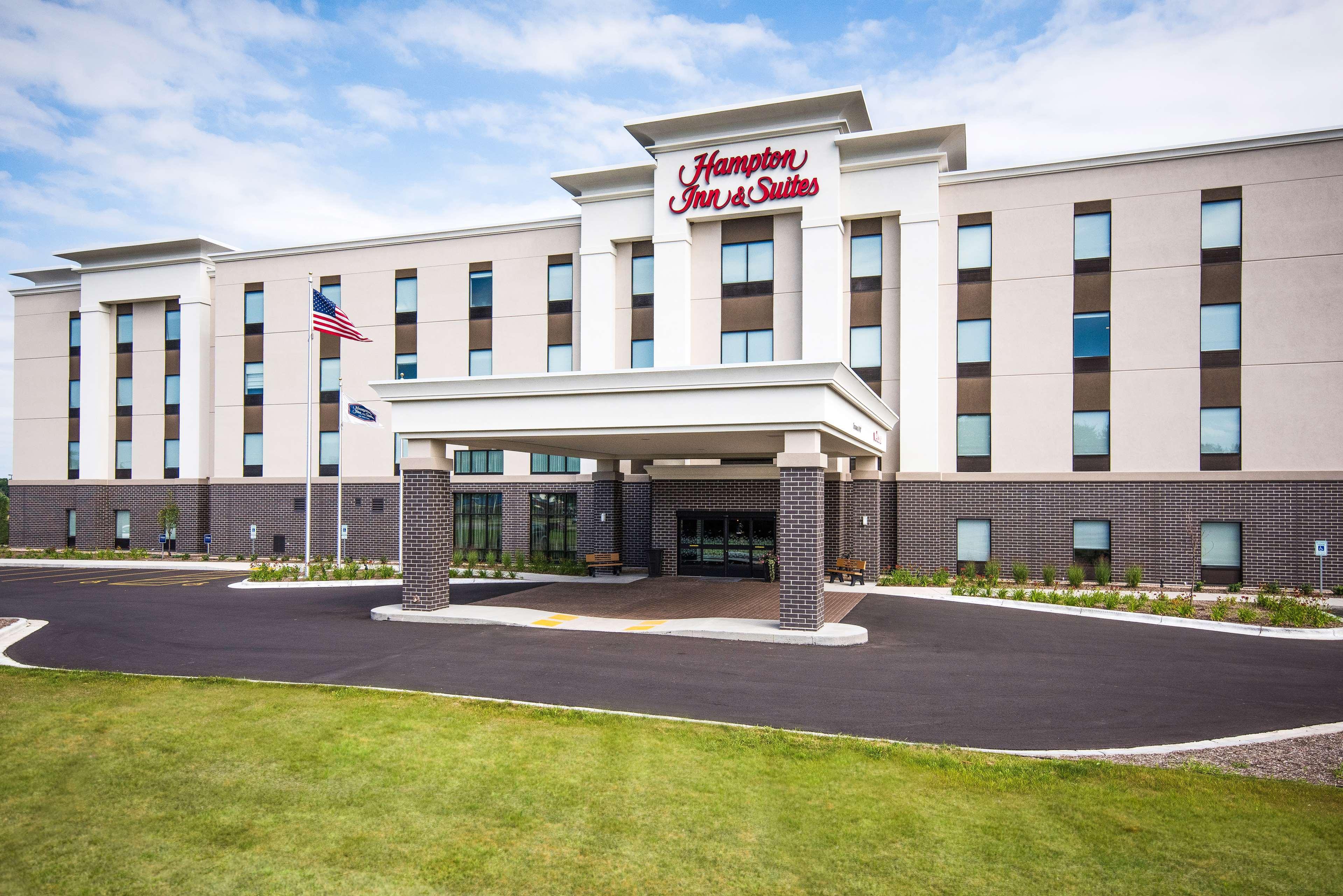 Hampton Inn And Suites At Wisconsin Dells Lake Delton Εξωτερικό φωτογραφία