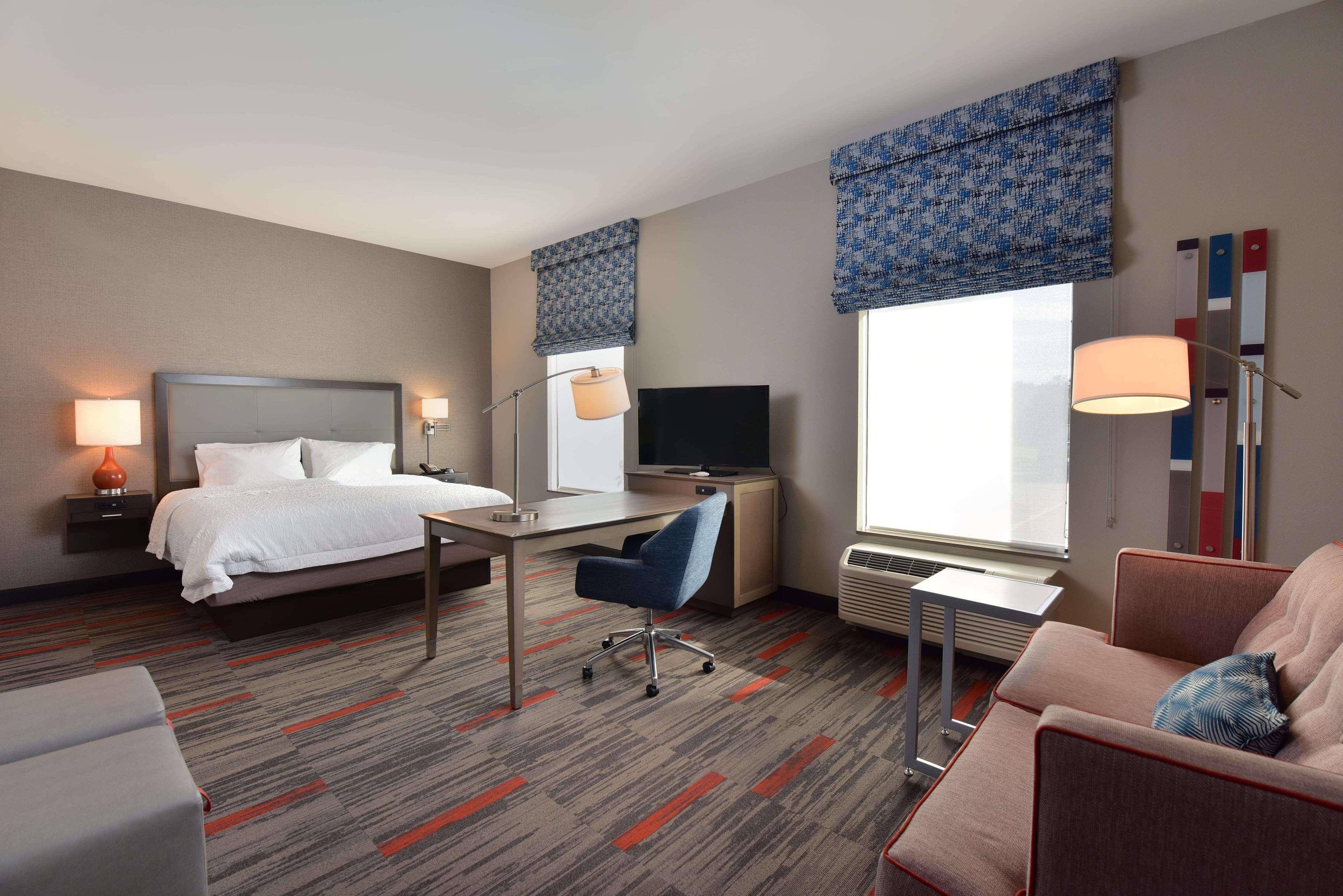 Hampton Inn And Suites At Wisconsin Dells Lake Delton Εξωτερικό φωτογραφία