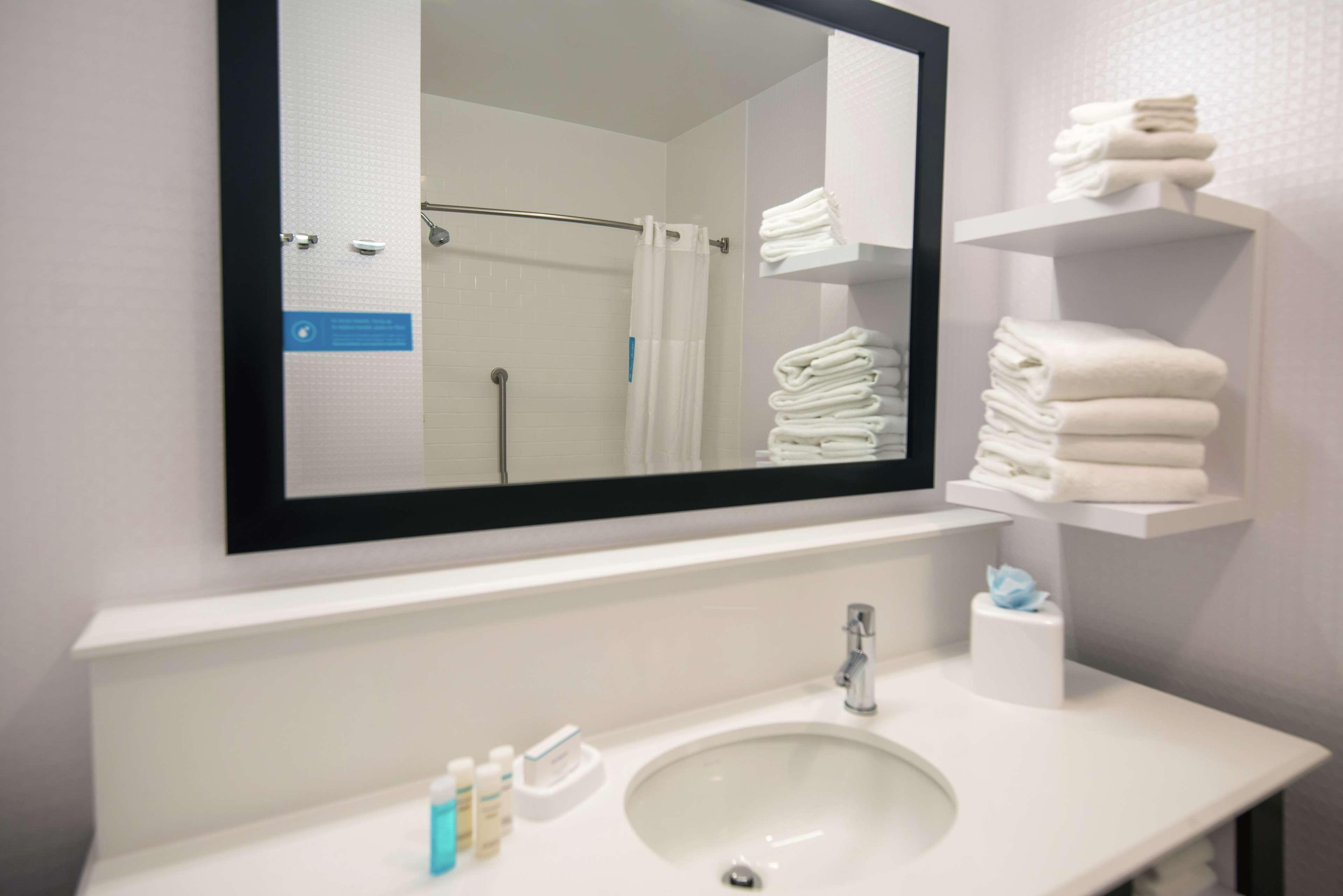 Hampton Inn And Suites At Wisconsin Dells Lake Delton Εξωτερικό φωτογραφία