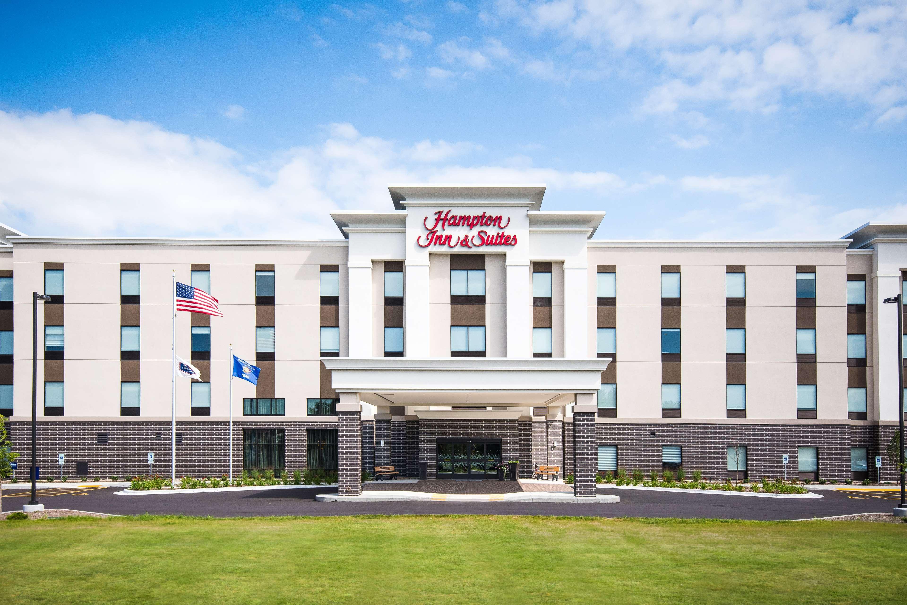 Hampton Inn And Suites At Wisconsin Dells Lake Delton Εξωτερικό φωτογραφία