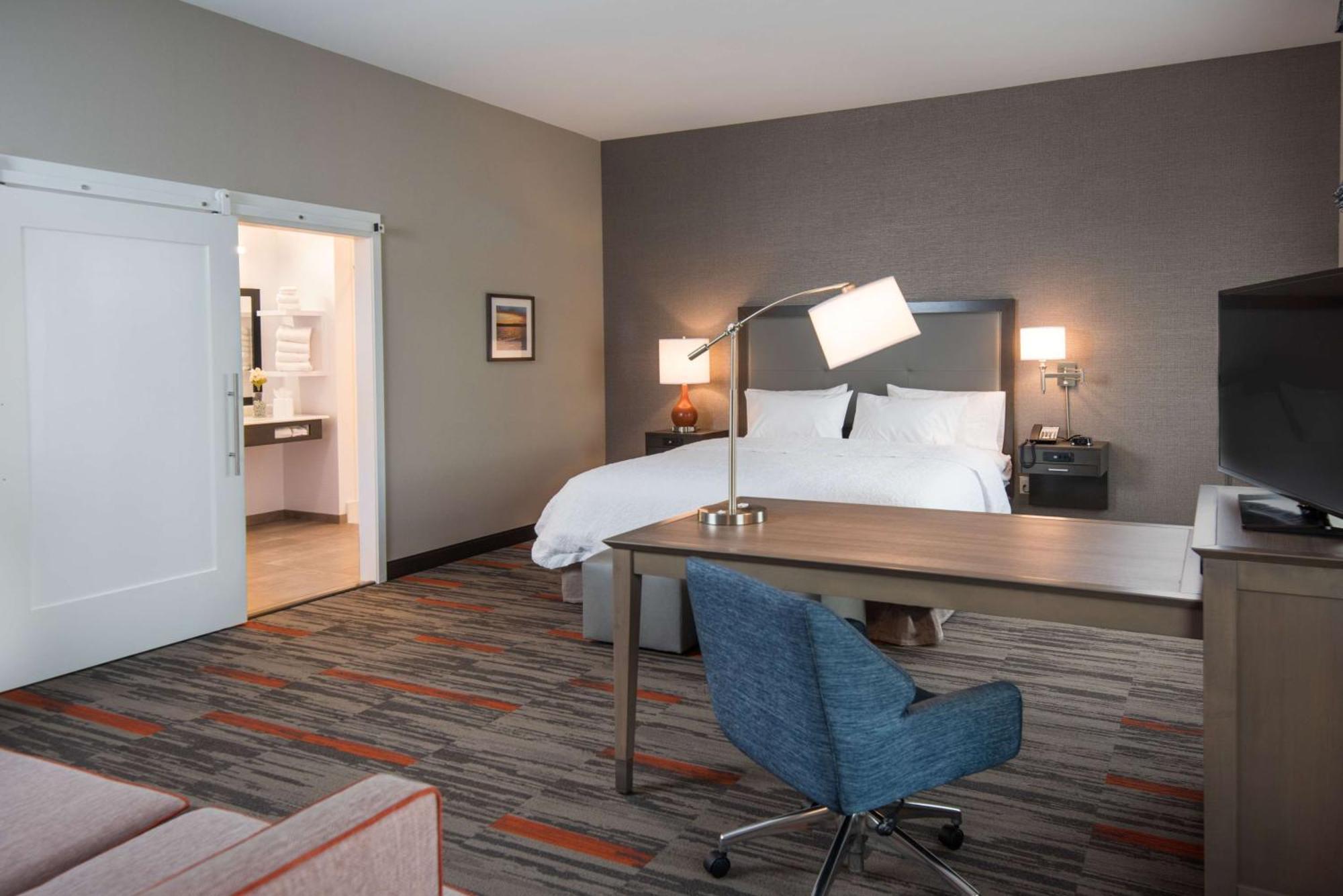Hampton Inn And Suites At Wisconsin Dells Lake Delton Εξωτερικό φωτογραφία