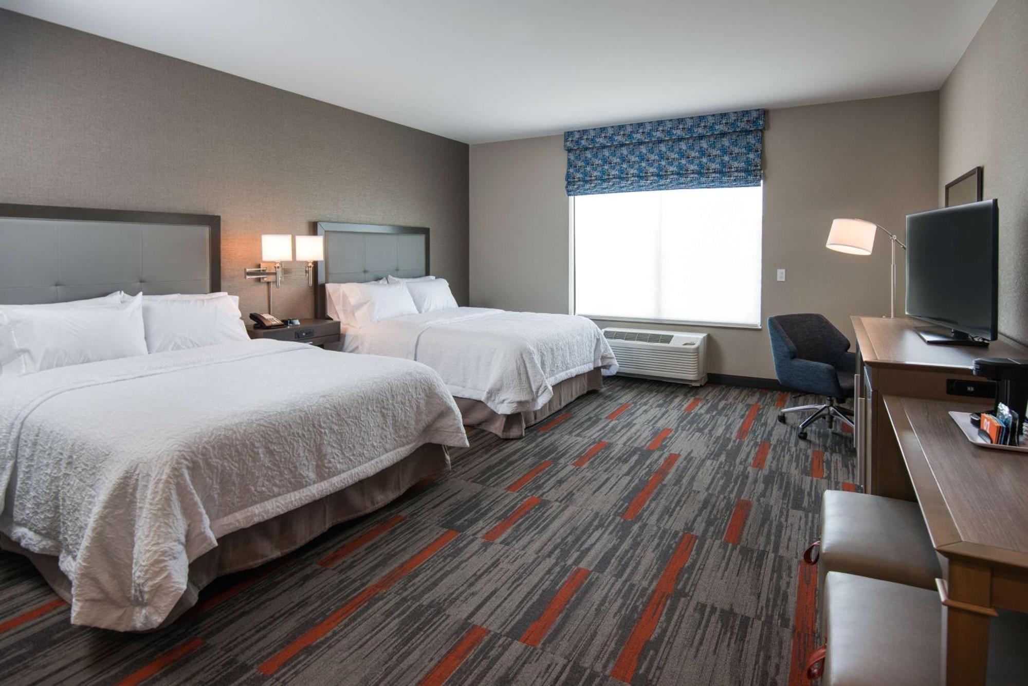 Hampton Inn And Suites At Wisconsin Dells Lake Delton Εξωτερικό φωτογραφία